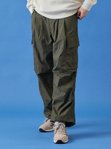 Nylon Cargo Pant - W. standard - Modalova