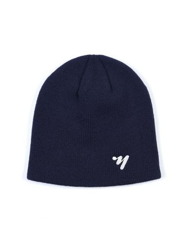 Signature NN Logo Beanie _ Navy - NICK&NICOLE - Modalova