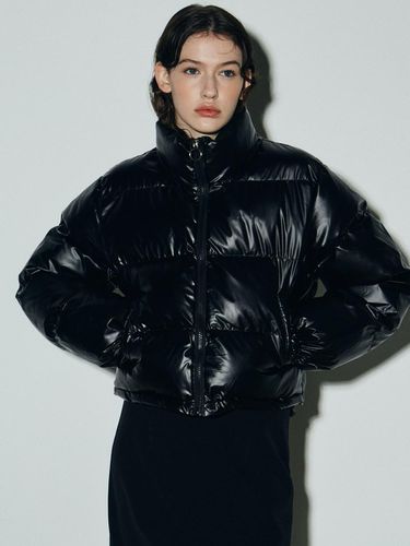 Glossy Cropped Puffer Padded Jacket - NICK&NICOLE - Modalova