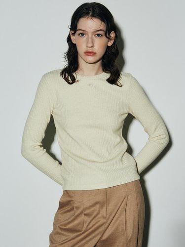 Ribbed Minimal Round Knit - NICK&NICOLE - Modalova