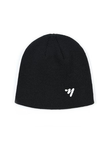 Signature NN Logo Beanie _ Black - NICK&NICOLE - Modalova