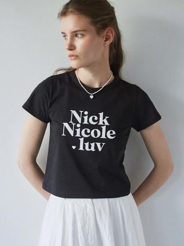 Luv Cropped T-shirt - Black - NICK&NICOLE - Modalova