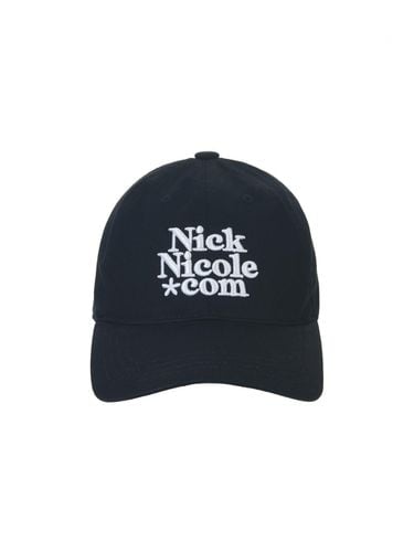 NN Dotcom Signature Ball Cap _ Black - NICK&NICOLE - Modalova