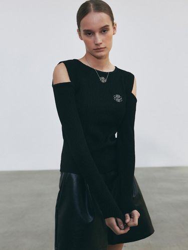 Runway Shoulder Ribbed Knit - Black - NICK&NICOLE - Modalova