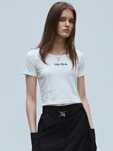 Slim Line Cropped T-shirt - NICK&NICOLE - Modalova