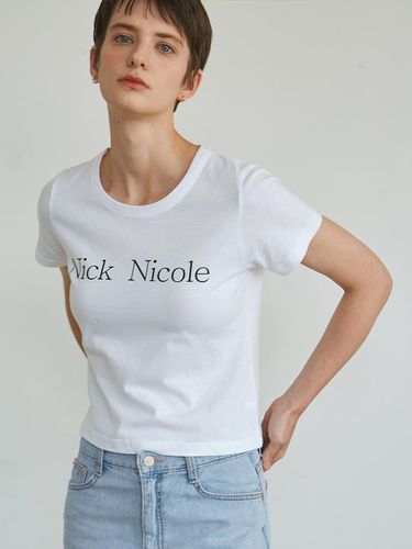 Vivid Half T-shirt - White - NICK&NICOLE - Modalova