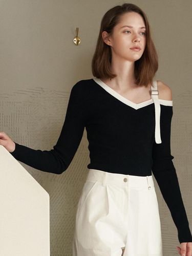 Off-shoulder Strap Point Knit_Black - ARTID - Modalova