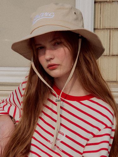 Strap Bucket Hat_Beige - Studio & Parc - Modalova