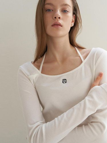 Asymmetric Strap T-shirt_White - ARTID - Modalova