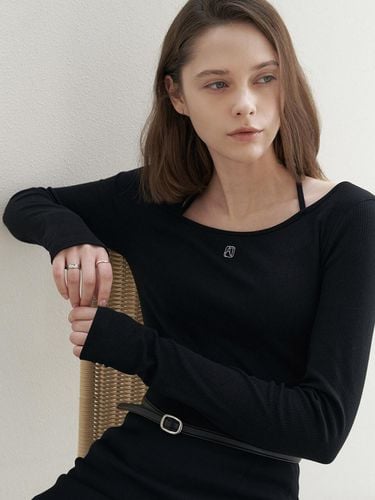 Asymmetric Strap T-shirt_Black - ARTID - Modalova