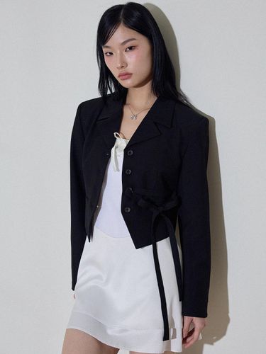 Crop Ribbon Blazer - ITOV SEOUL - Modalova