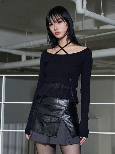 Layered Crop T-Shirt_Black - ITOV SEOUL - Modalova