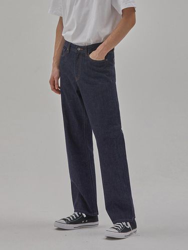 Straight Comfort Raw Denim Pants - RYUL + WAI: - Modalova