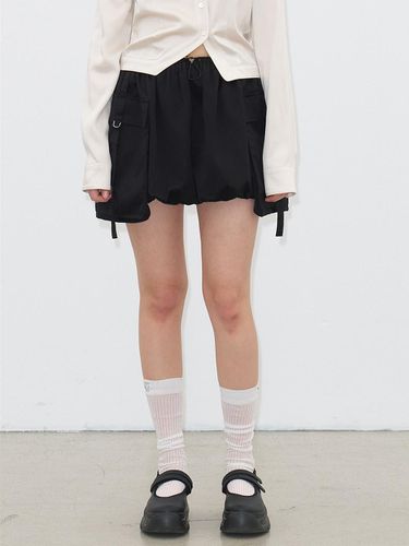 Pocket Detail Volume Mini Skirt () - MOONTAN - Modalova