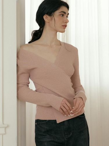 Comos 1047 Cross V-neck Knit_Pink - ourcomos - Modalova