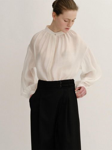 Makemake Gather Blouse - KINDERSALMON - Modalova