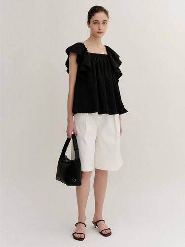 Smocking Blouse_Black - KINDERSALMON - Modalova