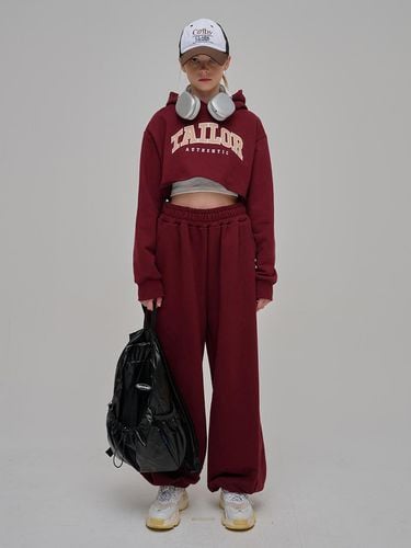 Underboob Cropped Hoodie_Burgundy - TAILORSTUDIO - Modalova