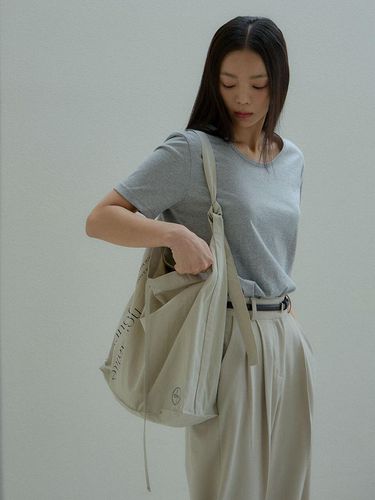 An Ordinary Day Eco Bag_Light Khaki - knowing - Modalova