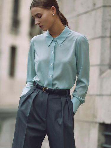 Haisley Stand Collar Silk Blouse - BAU by Bride And You - Modalova