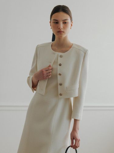 Riley Round Neck Tweed Short Jacket - BAU by Bride And You - Modalova