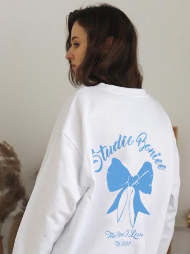 Back Ribbon Graphic Over Sweatshirts_White - BONIEE - Modalova