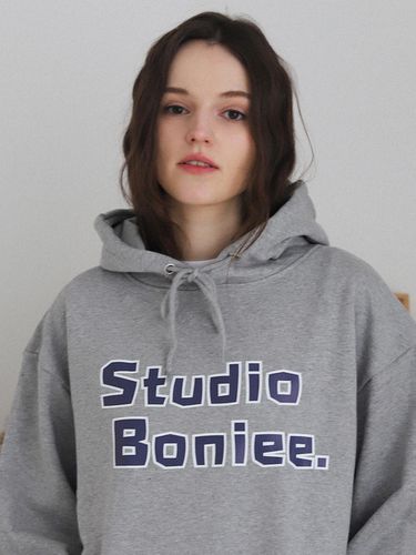 Block Typo Graphic Over Hoodie_Grey - BONIEE - Modalova