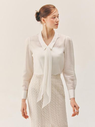 Laurel Chiffon Tie Layered Blouse - BAU by Bride And You - Modalova