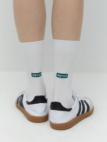 Essential Rib Socks_Off White - DEPOUND - Modalova