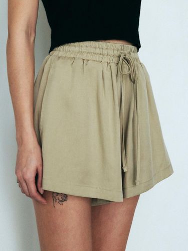 Soft Tencel Flare Banding Shorts () - Neev - Modalova