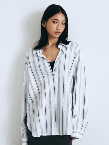 Mid Stripe Over fit Shirts (Black) - Neev - Modalova