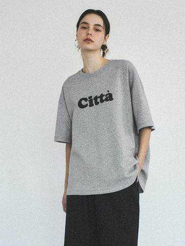 Signature Logo Oversized Fit T-shirt - CITTA - Modalova