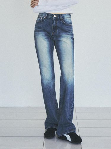 Vintage Washed Slim Bootcut Jeans - CITTA - Modalova