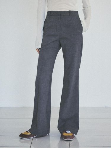 Essential Slightly Bootcut Slacks - Charcoal - CITTA - Modalova