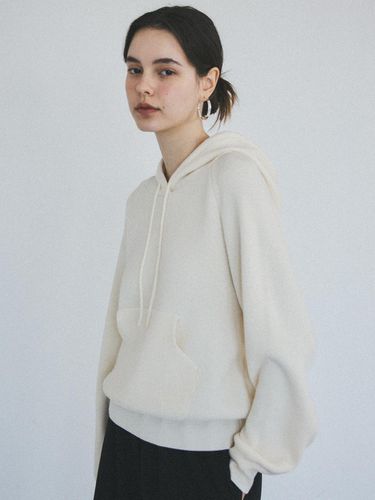 Essential Always Knit Hoodie - CITTA - Modalova