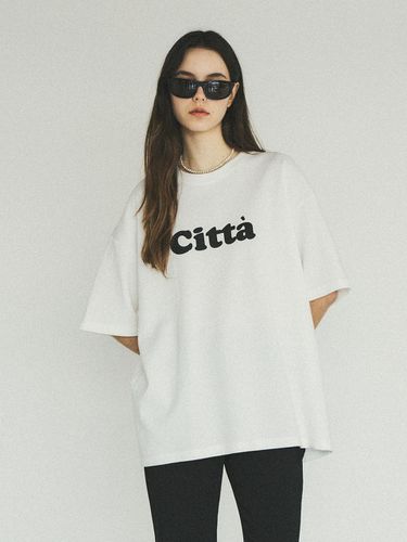 Signature Logo Oversized Fit T-shirt - CITTA - Modalova