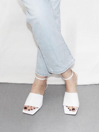 Square BB Strap Sandal Heel - IGINOA - Modalova