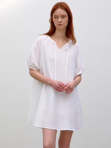 Seersucker Puff Mini Dress - White - OVEOF - Modalova