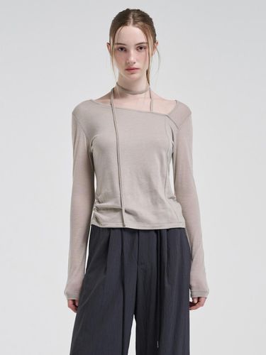 Strap Scarf T-Shirt, Warm Grey - ETMON - Modalova