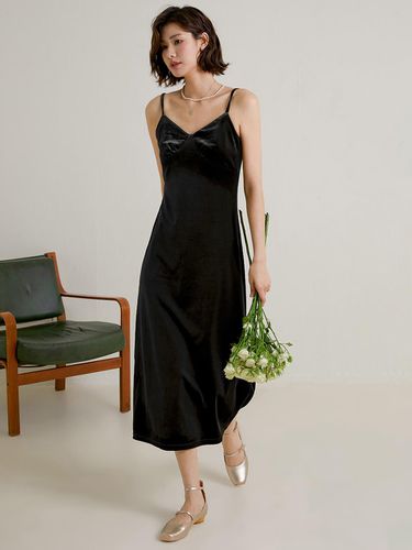 Velvet Slip Dress_Black - LANGSON - Modalova