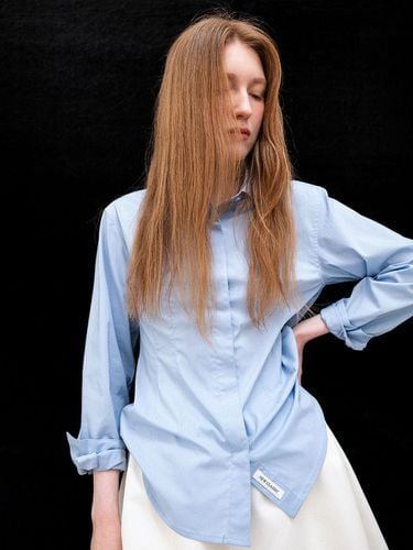 Wrinkle-Free Feminine Classic Shirt Sky Blue - GENERAL IDEA - Modalova