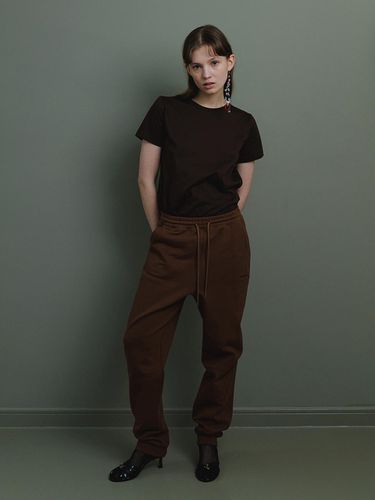 Stitch Slim Jogger Pants_Brown - Authenti - Modalova