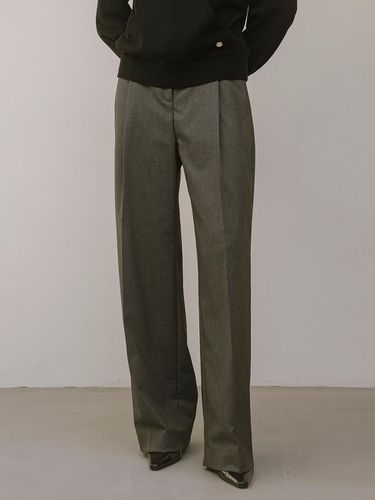 One Tuck New Wide Slacks_Charcoal - Siyazu - Modalova