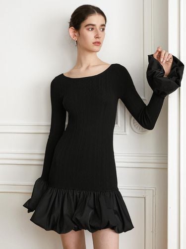 Wide-curved Neckline Knitted Dress - yyiam - Modalova