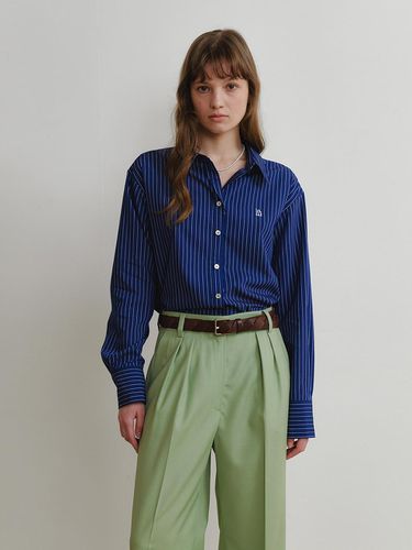 Standard Pie Shirt Deep Blue - IULAI - Modalova