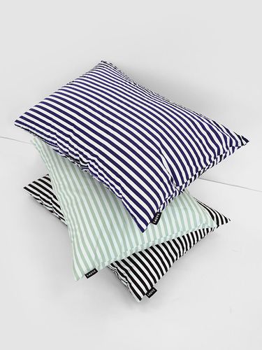 Classic Home Even Stripe Pillowcase - lazyz - Modalova