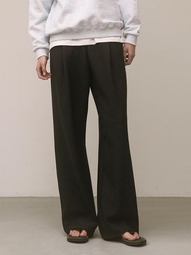 Crape One Tuck Banding Slacks_Black - Siyazu - Modalova