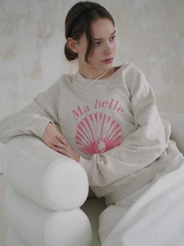 Pearl Shell Crew Neck French Text Sweatshirt [Light Brown] - CHARMEUSE - Modalova