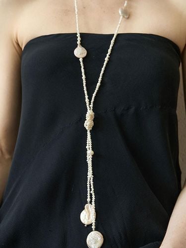 Uno Dos Tres Baroque Pearl Necklace - A BIT MOR - Modalova