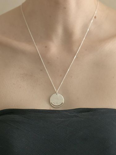 Smily Necklace - A BIT MOR - Modalova